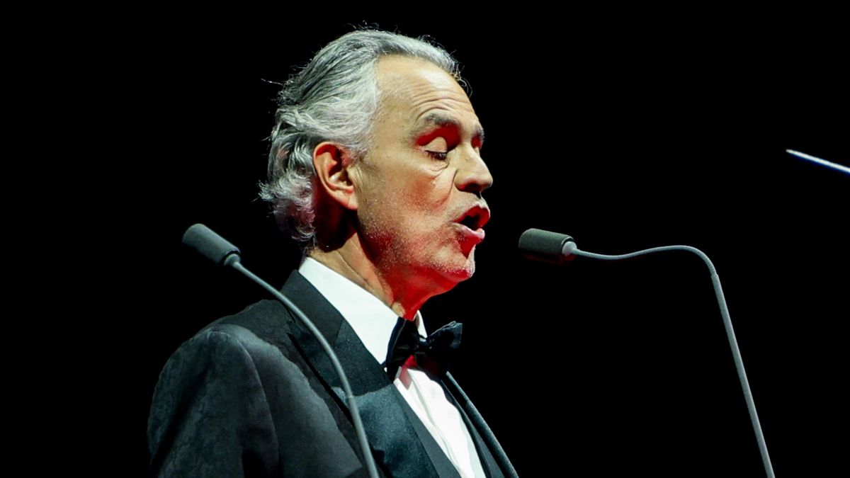 Andrea Bocelli, David Guetta y EJAE protagonizan el nuevo himno oficial de la Copa Mundial de Fútbol 2026