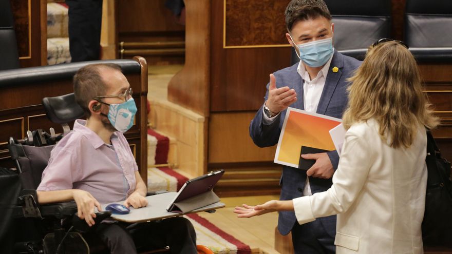 ERC tiende la mano a Sánchez para apartarle de Ciudadanos