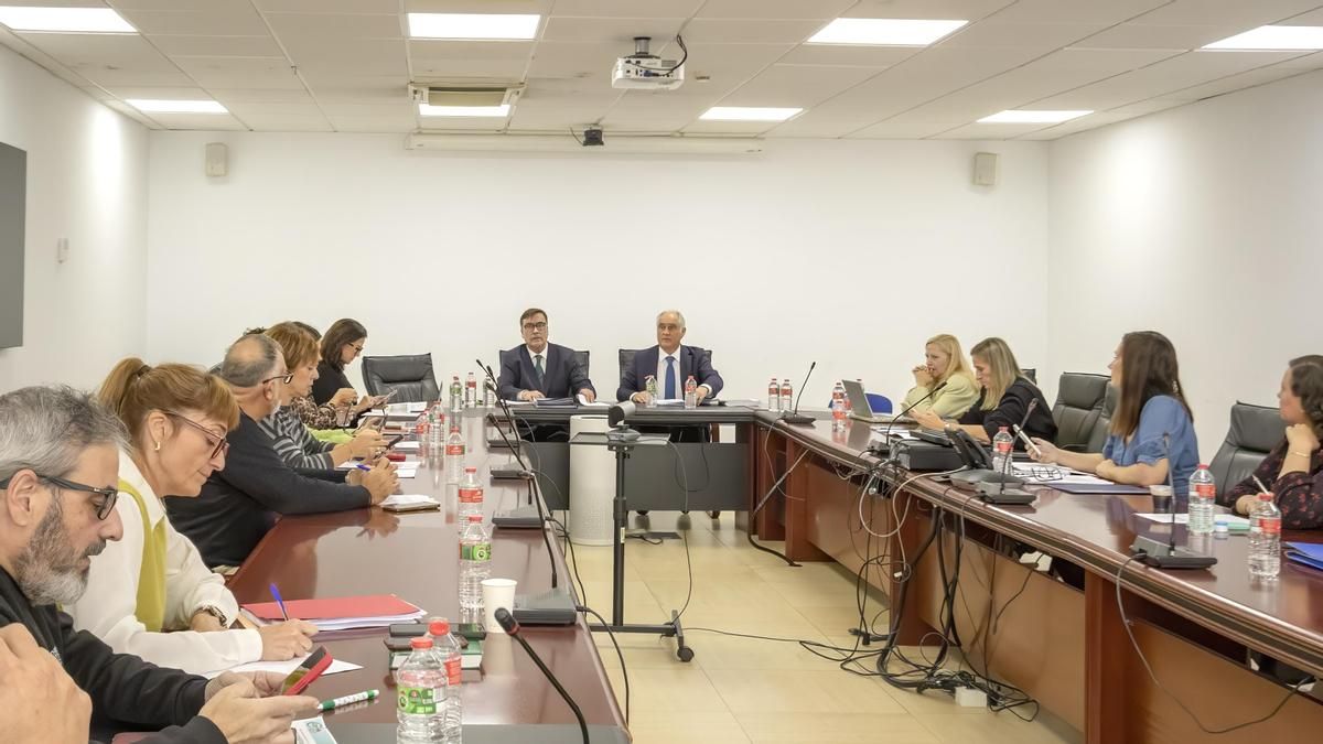 El Gobierno de Cantabria dedica 2,5 millones para mejorar la formación de los empleados públicos