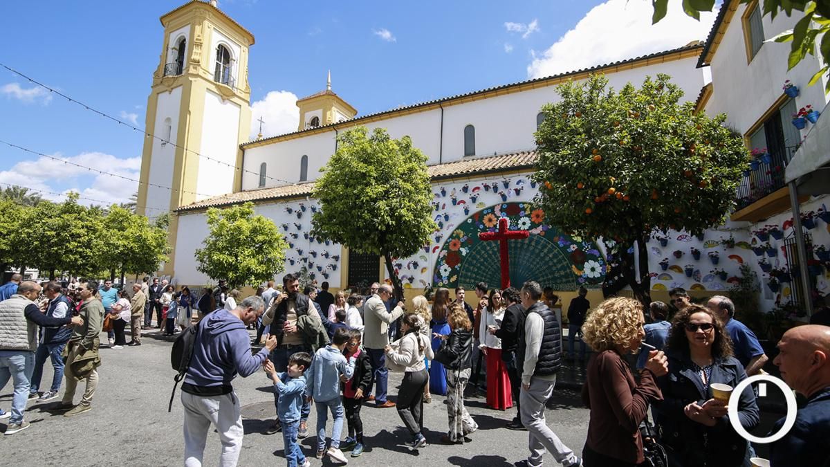 Cruz de mayo de la Asociación Vecinal Cañero Nuevo en Cañero