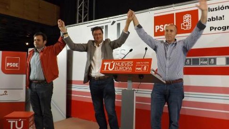 De izda a dcha: Tino Rodríguez, Óscar López y José Antonio Diez