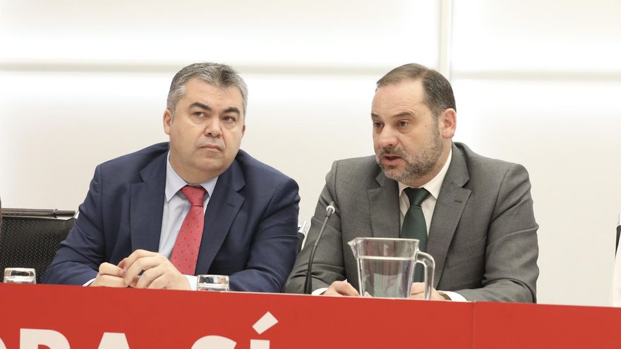 Ábalos dimite como secretario de Organización del PSOE y le sucede Santos Cerdán