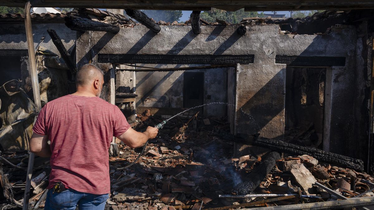 Una noche confinados en Calonge con las llamas a las puertas de la urbanización: "El miedo se adueña de ti"