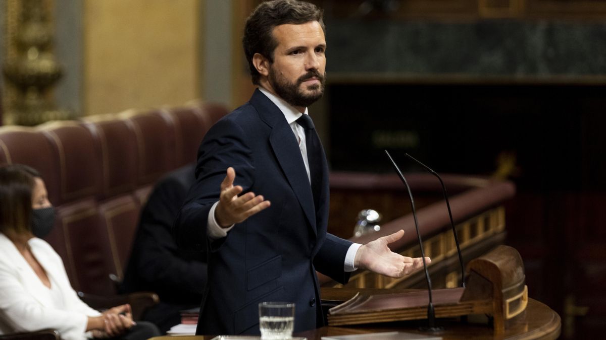 El presidente del PP, interviene desde la tribuna en una sesión plenaria en el Congreso, en Madrid (España), a 29 de julio de 2020.