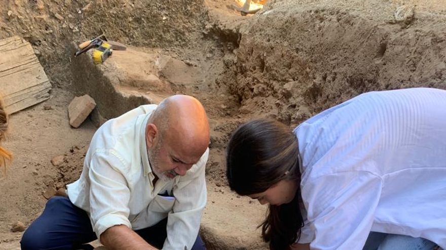 Otro hallazgo "excepcional" en Mérida: unas rejas de hierro "intactas" de unas termas públicas