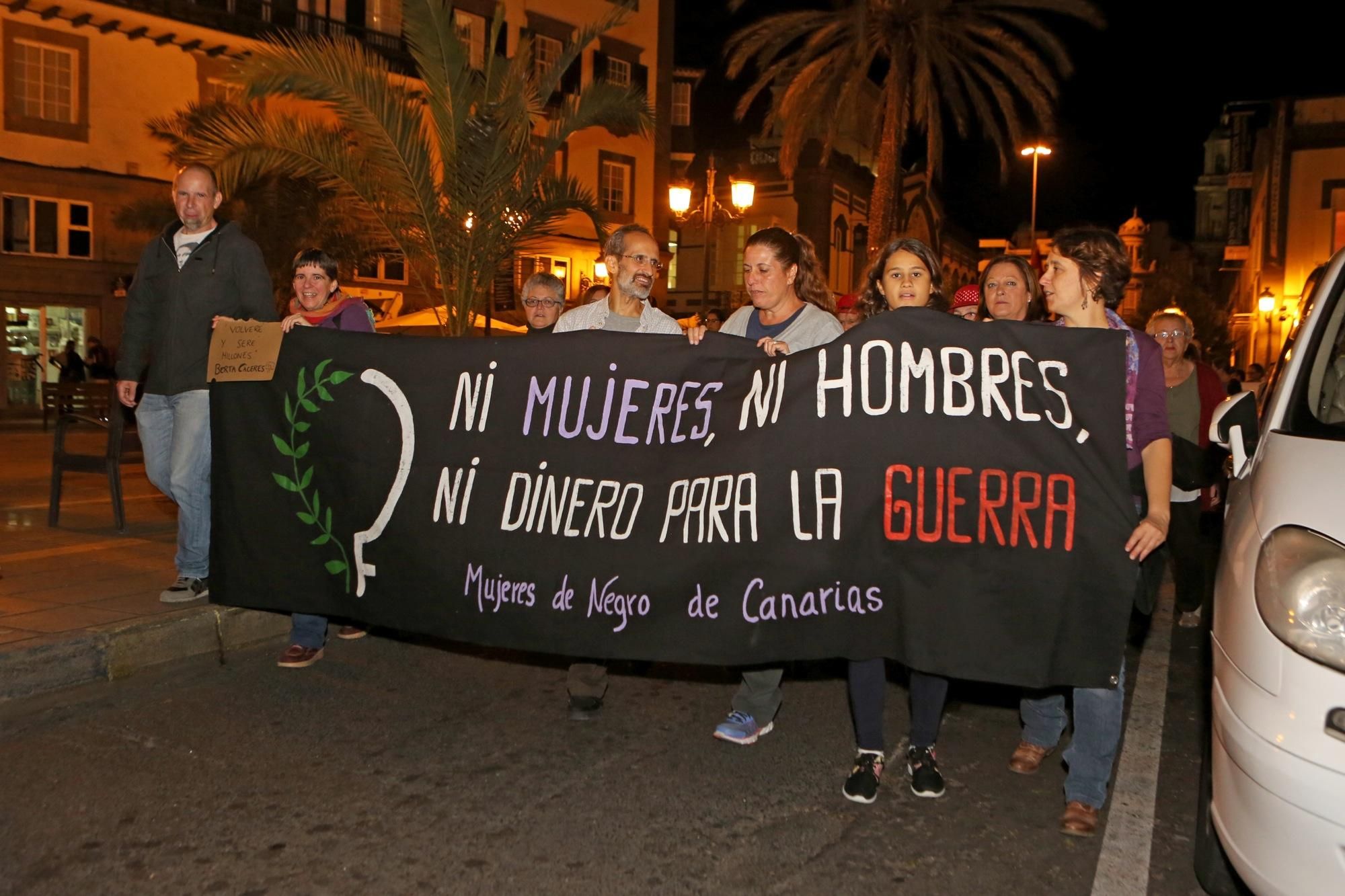 Manifestación contra la violencia machista en Las Palmas de Gran Canaria (ALEJANDRO RAMOS)