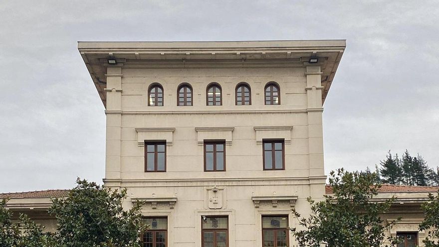 La Ertzaintza abre una investigación por insultos y amenazas a una concejala del PNV y el ataque a su vivienda