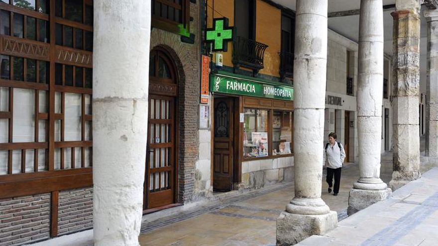 Euskadi creará una red de "farmacias centinelas" que vigilarán la seguridad de medicamentos publicitarios y homeopatía