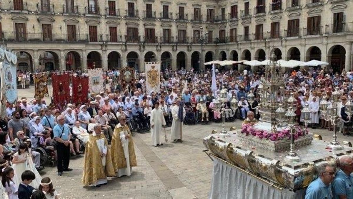 Obispo de Vitoria cree que "no puede haber viviendas cerradas" con inmigrantes viviendo "en condiciones infrahumanas"