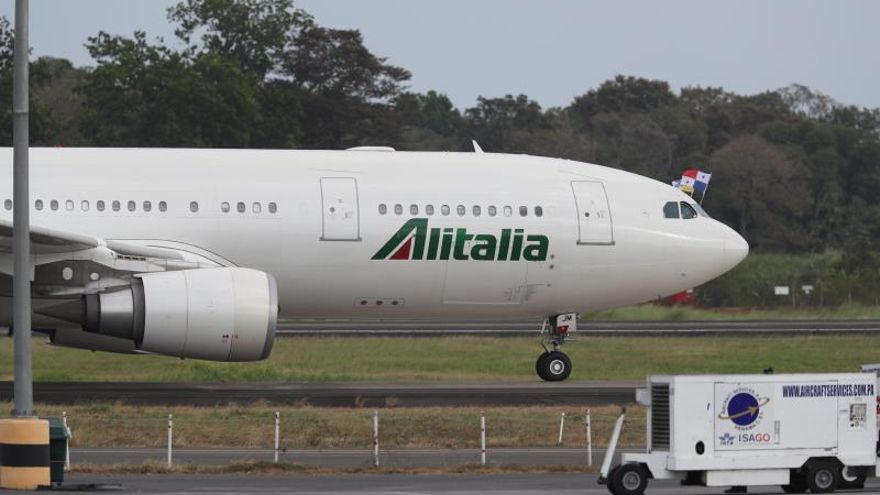 Un avión de la compañía italiana Alitalia.