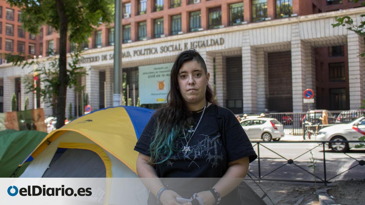 La acampada de personas sin hogar cumple tres meses sin respuesta de ...
