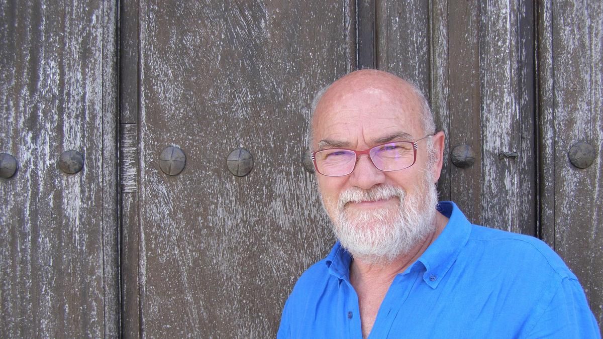 El profesor y arqueólogo José Luis Avello.