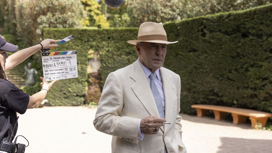 Netflix adapta a Pérez-Reverte en su nueva serie con José Coronado y elenco estelar: así es 'El problema final'