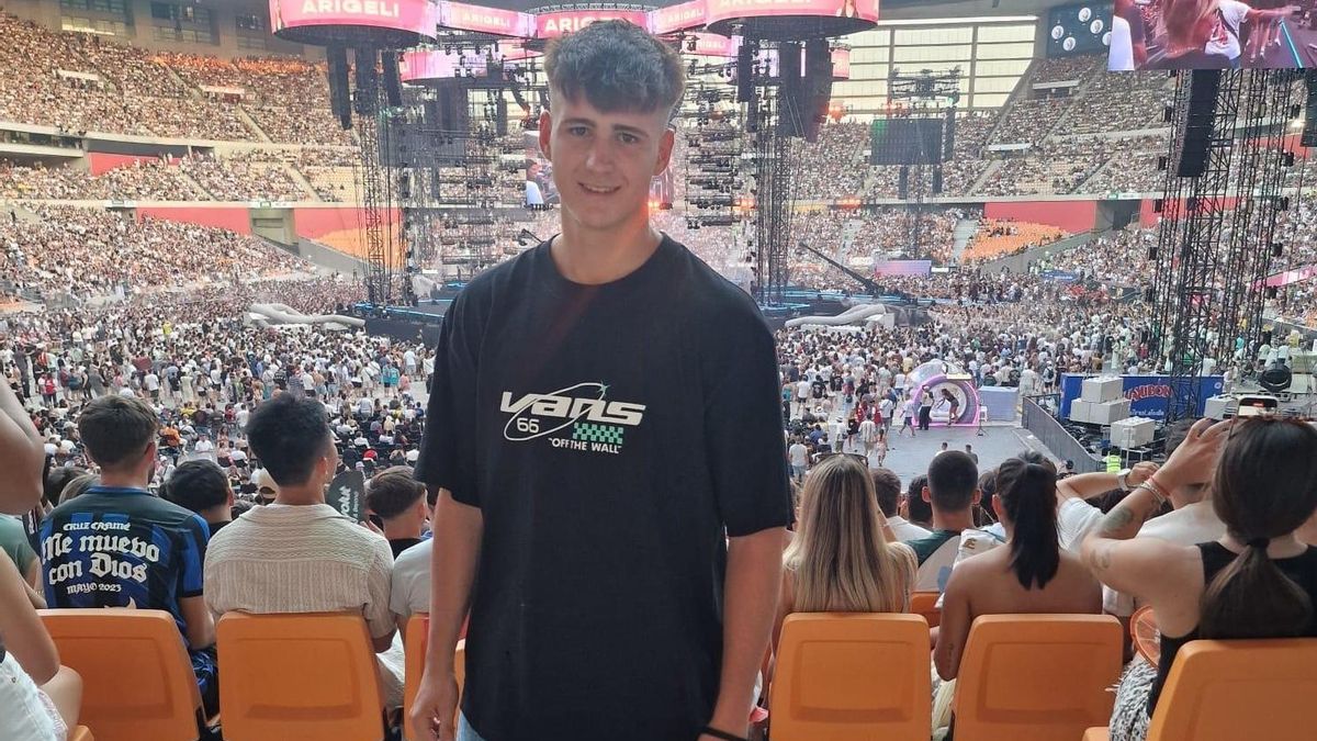 La madre de un herido en Adamuz se queja a Moreno de la sanidad pública: "¿Es justo mendigar pruebas diagnósticas?"