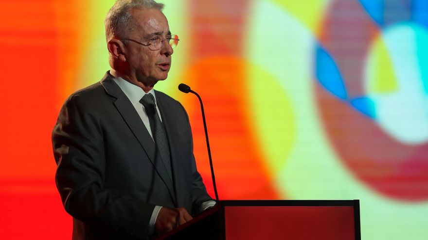 El expresidente colombiano Álvaro Uribe llega a su 'día D' ante la Justicia