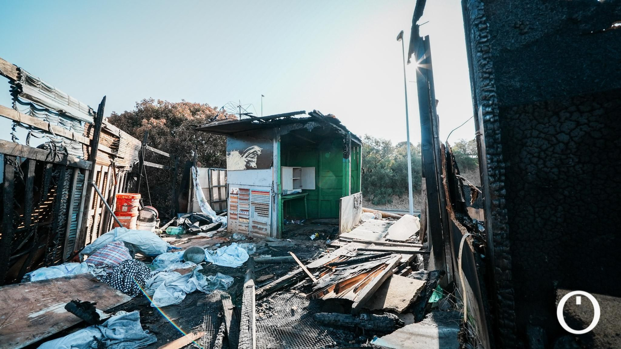 Asentamiento afectado tras el incendio que arrasó varias chabolas