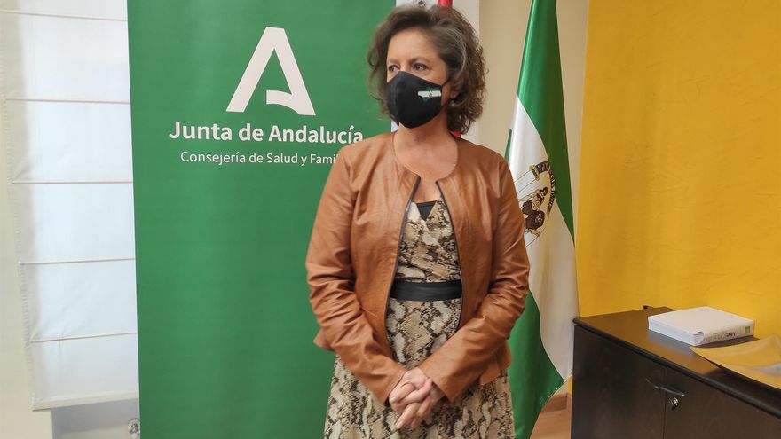 Moreno asegura que tomarán "las medidas necesarias para preservar la vida de los andaluces"