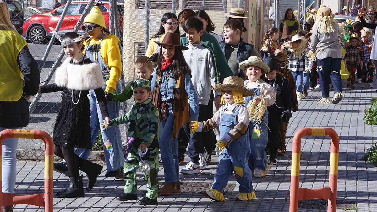 Pasacalles de los colegios por carnaval