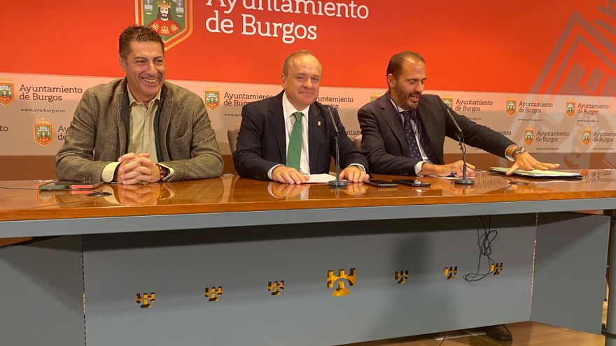 Las prioridades de PP y Vox en Burgos: 50.000 euros a una novillada y 'tijeretazo' de 119.000 a ONG que ayudan a migrantes