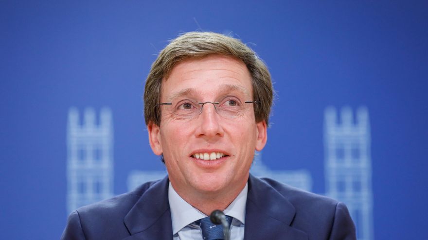 Almeida compara el dispositivo para rescatar un trofeo de rugby del estanque del Retiro con salvar a un gato