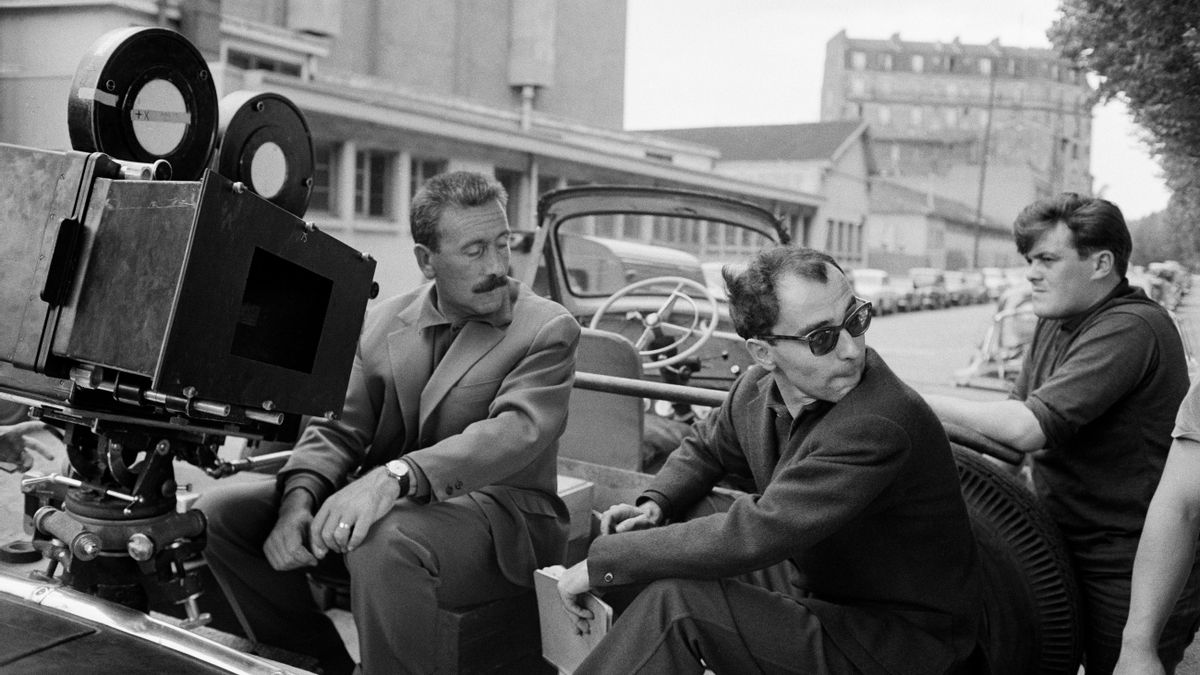 Jean-Luc Godard, aquí en el rodaje de 'Alphaville' en 1965, comenzó como redactor de 'Cahiers du cinema'