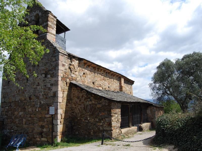 Iglesia de Santa María de Vizbayo, en Otero (Ponferrada)