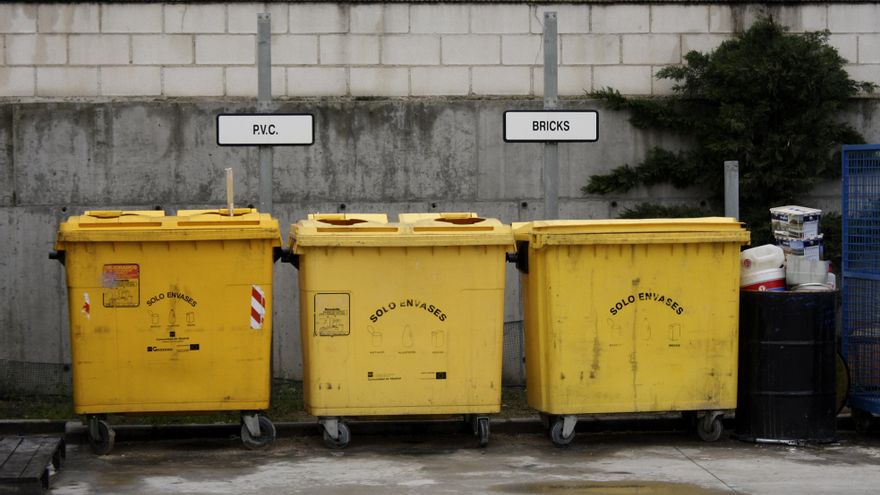 OCU denuncia que 17 capitales de provincia incumplen la nueva ley de residuos