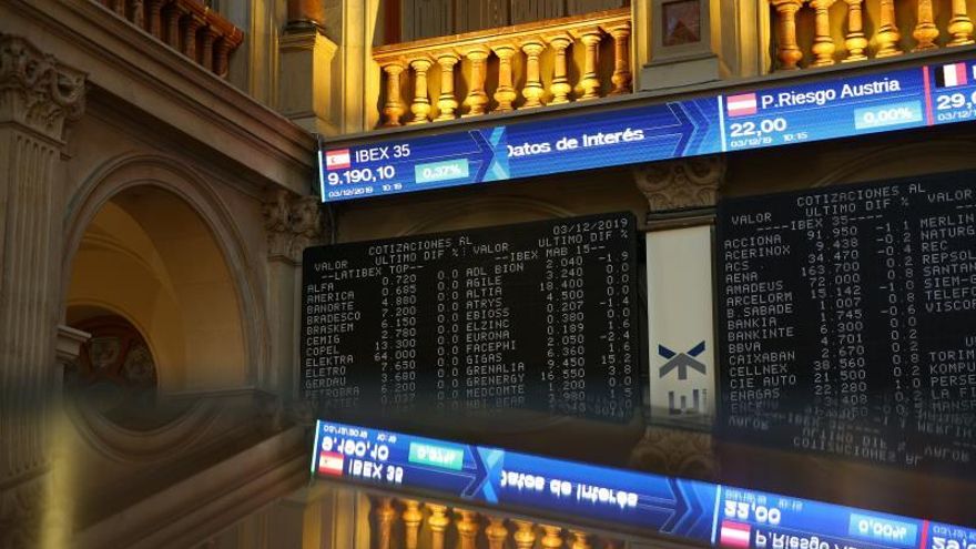 Vista de un panel de la Bolsa de Madrid del principal indicador de la Bolsa española, el IBEX 35.