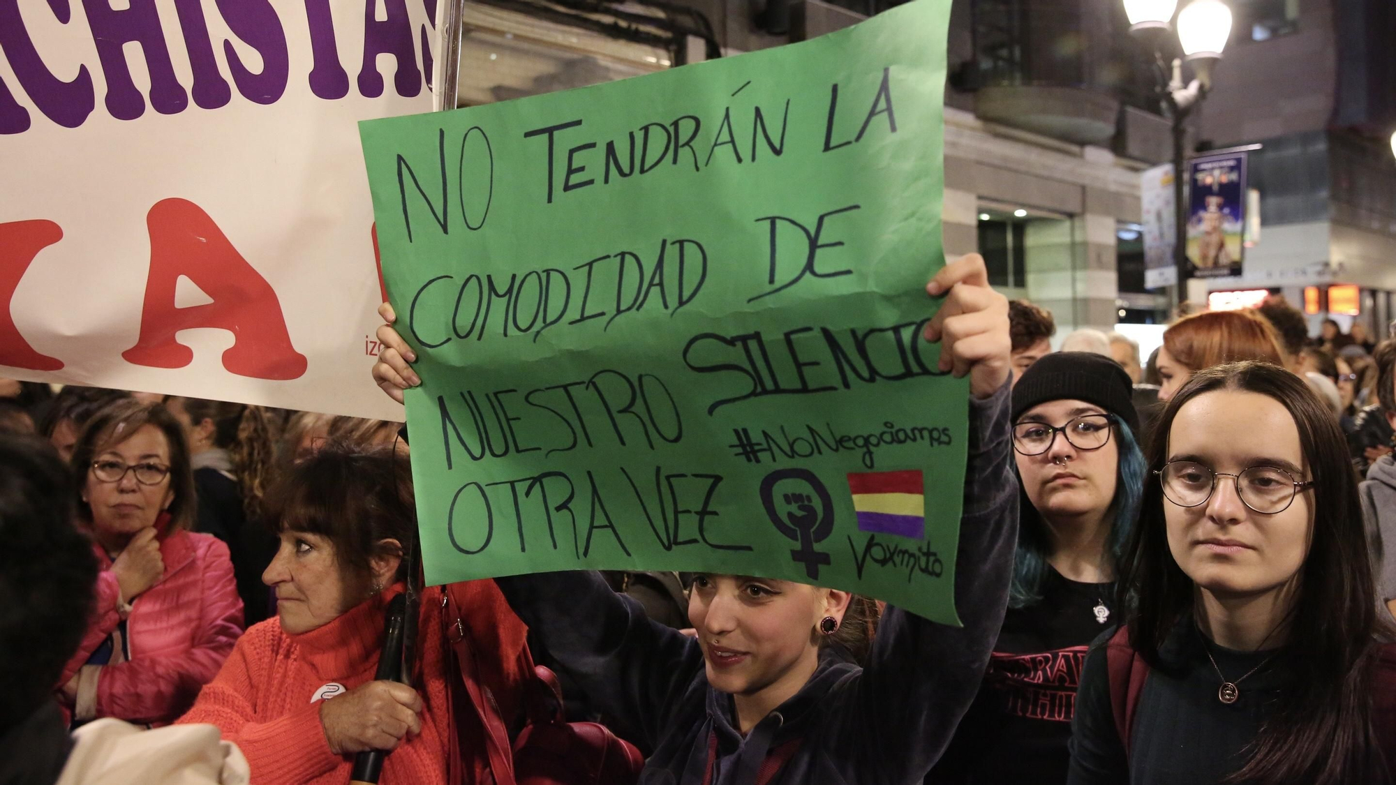 Concentración feminista en Las Palmas de Gran Canaria. (Alejandro Ramos).