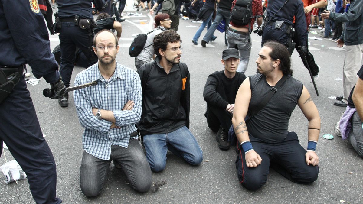 El Gobierno justifica la presencia de policías de paisano en las manifestaciones para evitar actitudes violentas