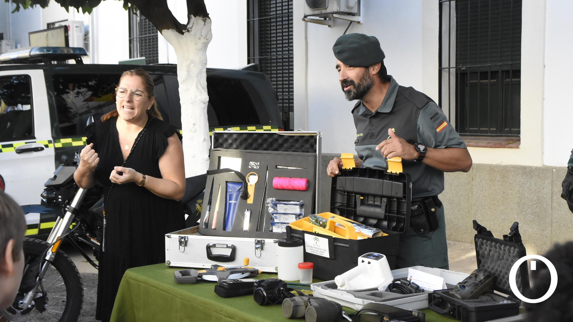 Presentación de los medios de la Guardia Civil a más de 700 alumnos.