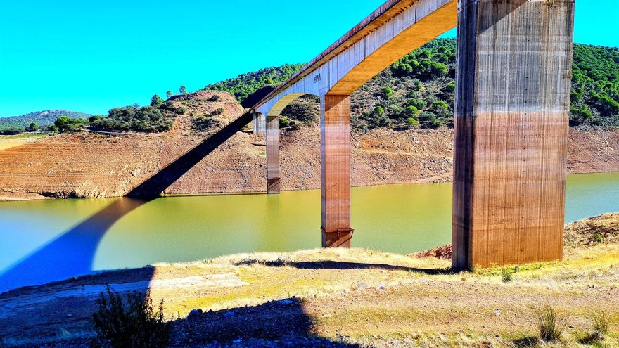 Las reservas de agua en Guadiana y Tajo siguen muy bajas, incluso por debajo del año pasado