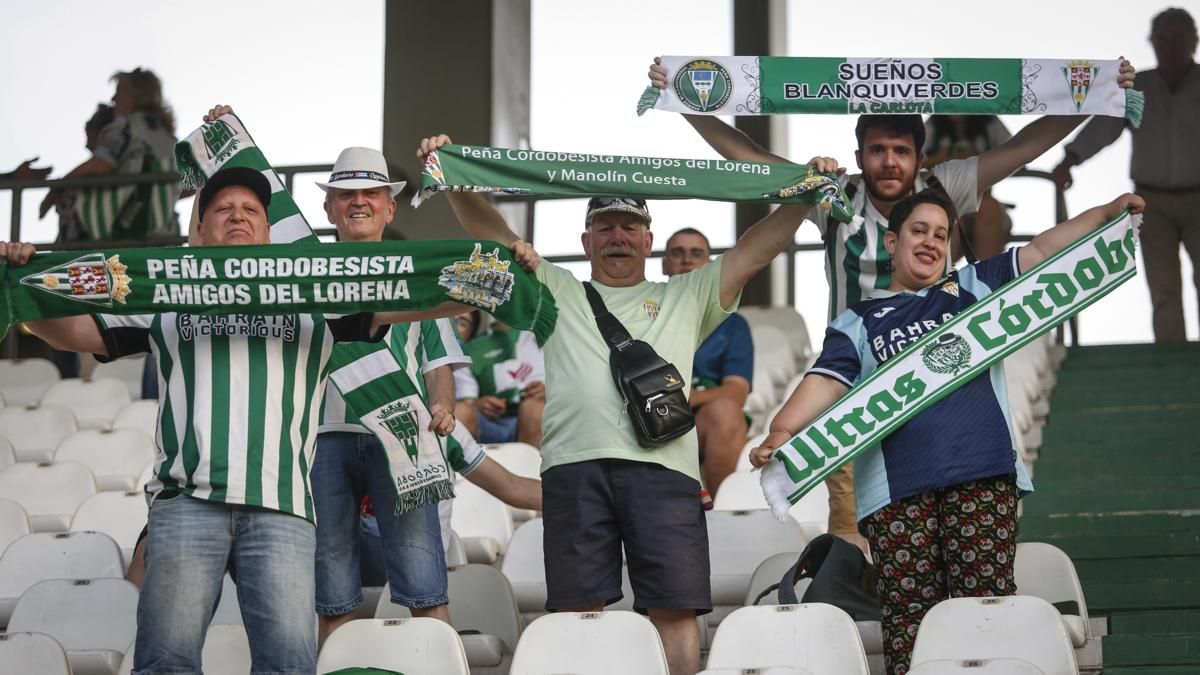 Grada Blanquiverde del Córdoba CF - SD Huesca