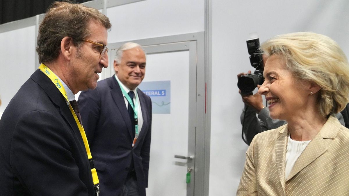 Archivo - El líder del PP, Alberto Núñez Feijóo, con la presidenta de la Comisión Europea, Ursula von der Leyen.