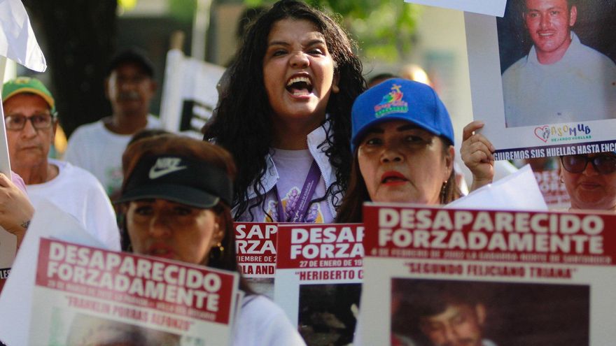 El dolor y el clamor por justicia marcan en Colombia el Día de Víctimas de Desapariciones