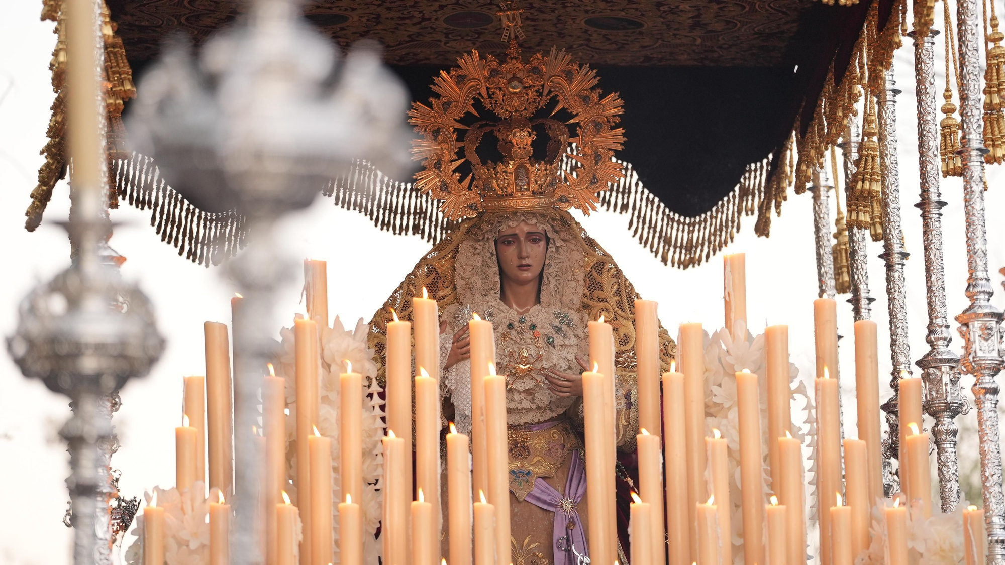 La procesión de la Hermandad del Descendimiento, en imágenes