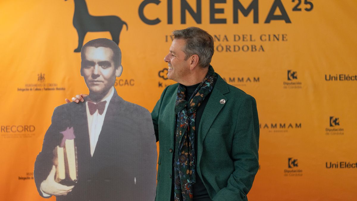 El escritor Antonio Manuel.