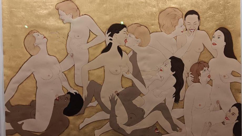 ARCO monta una orgía con Merkel, Kamala Harris y Hillary Clinton en una edición que mete los derechos humanos en un bidón