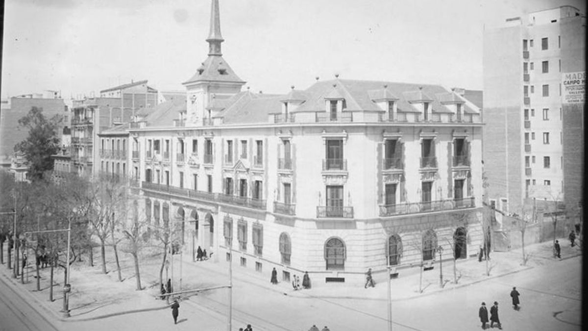 Bulevar de Alberto Aguilera, a la altura de la Tenencia de Alcaldía (hoy Casa de México)