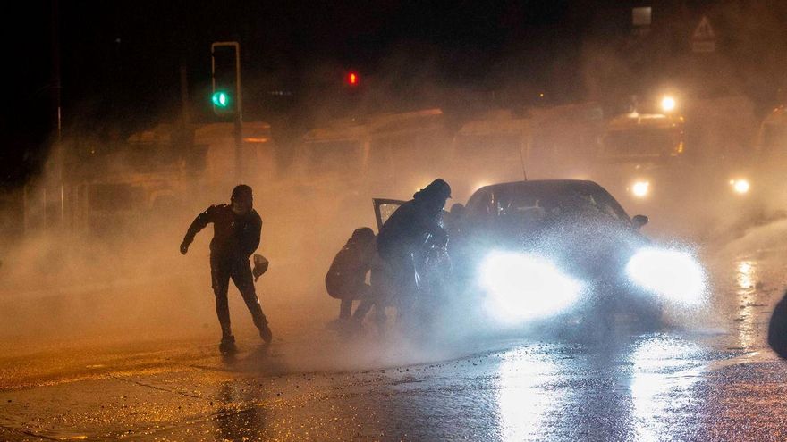 Disturbios en Belfast, Irlanda del Norte, el 8 de marzo de 2021.