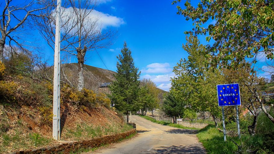 Frontera entre Rihonor de Castilla y Rio de Onor