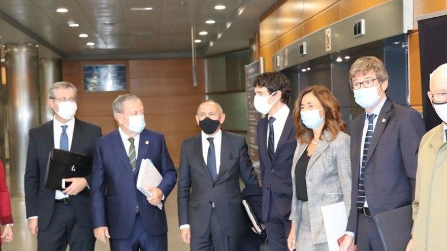 Las Administraciones vascas fijan en 2.058 millones el golpe de la pandemia en la recaudación