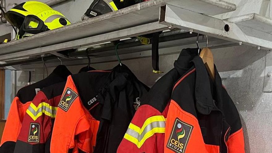 La primera bombera de La Rioja se incorpora a su puesto sin vestuarios, sin duchas y sin protocolo antiacoso