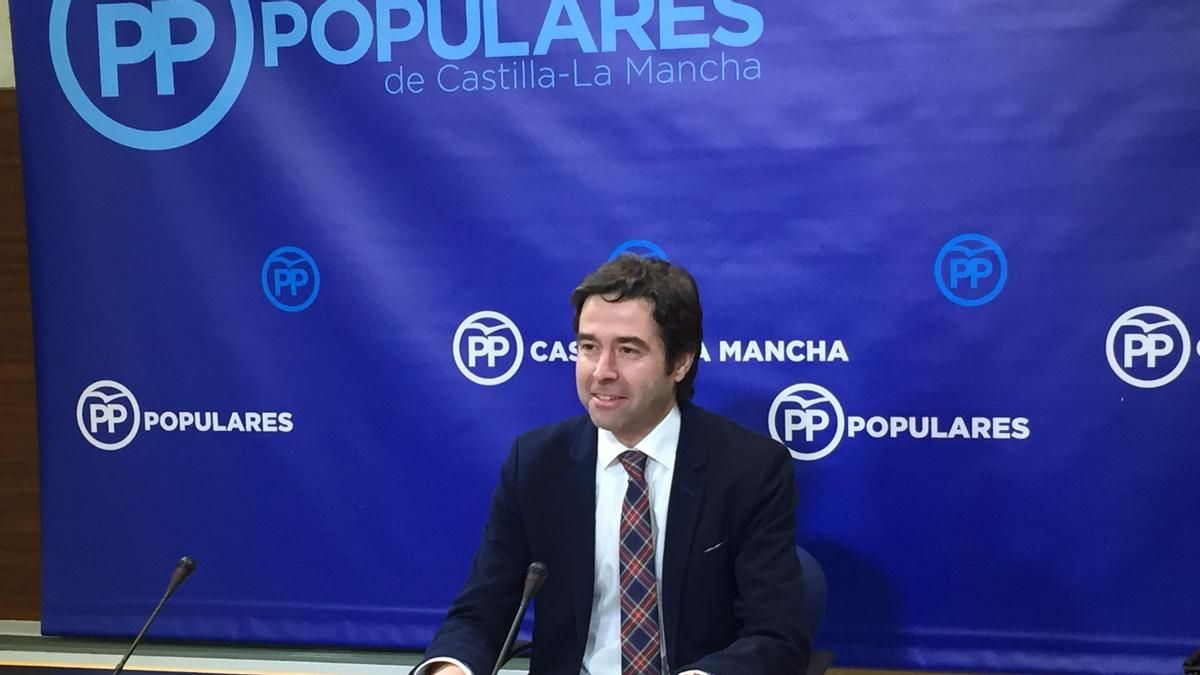 El PP culpa a García-Page y a Podemos de los "catastróficos" datos del paro