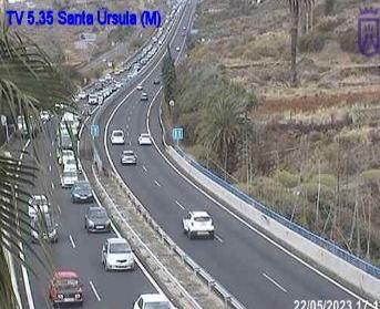 Retenciones en la TF-5, a la altura de Santa Úrsula, en sentido norte