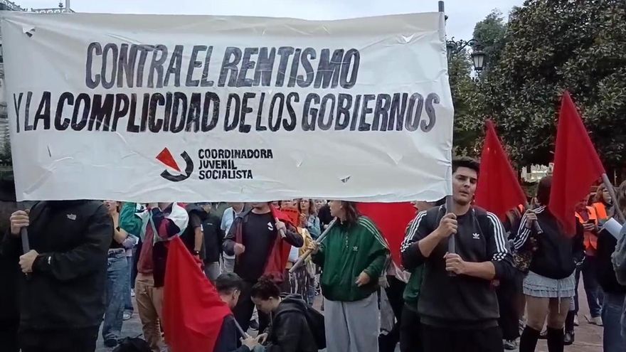 Manifestación en Oviedo tras caer los dos decretos de vivienda.