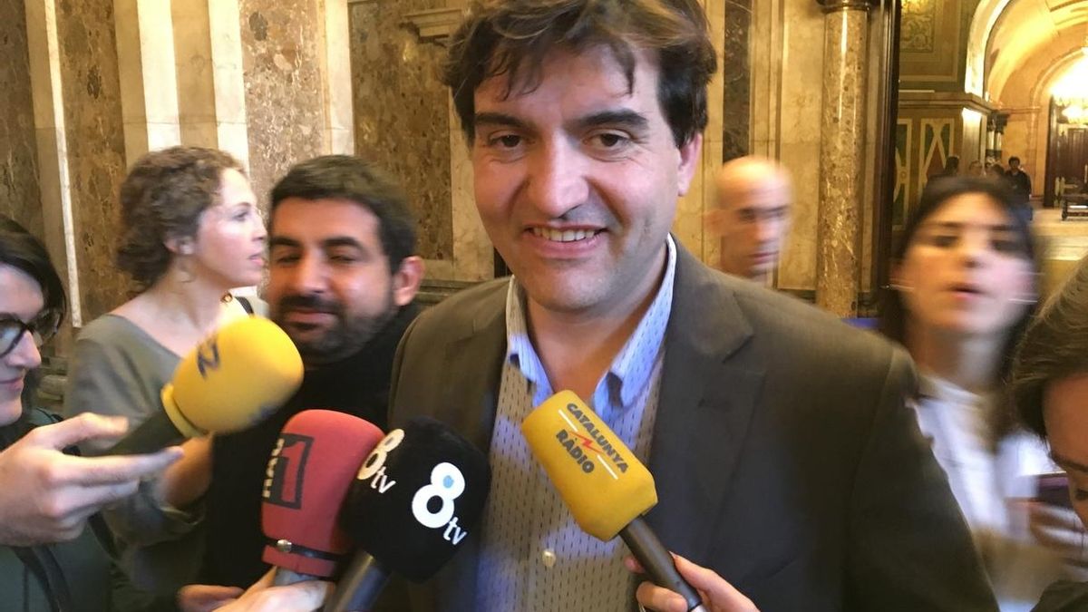 JxSí pacta con los grupos y sindicatos pagar en tres años la extra de 2012 a funcionarios