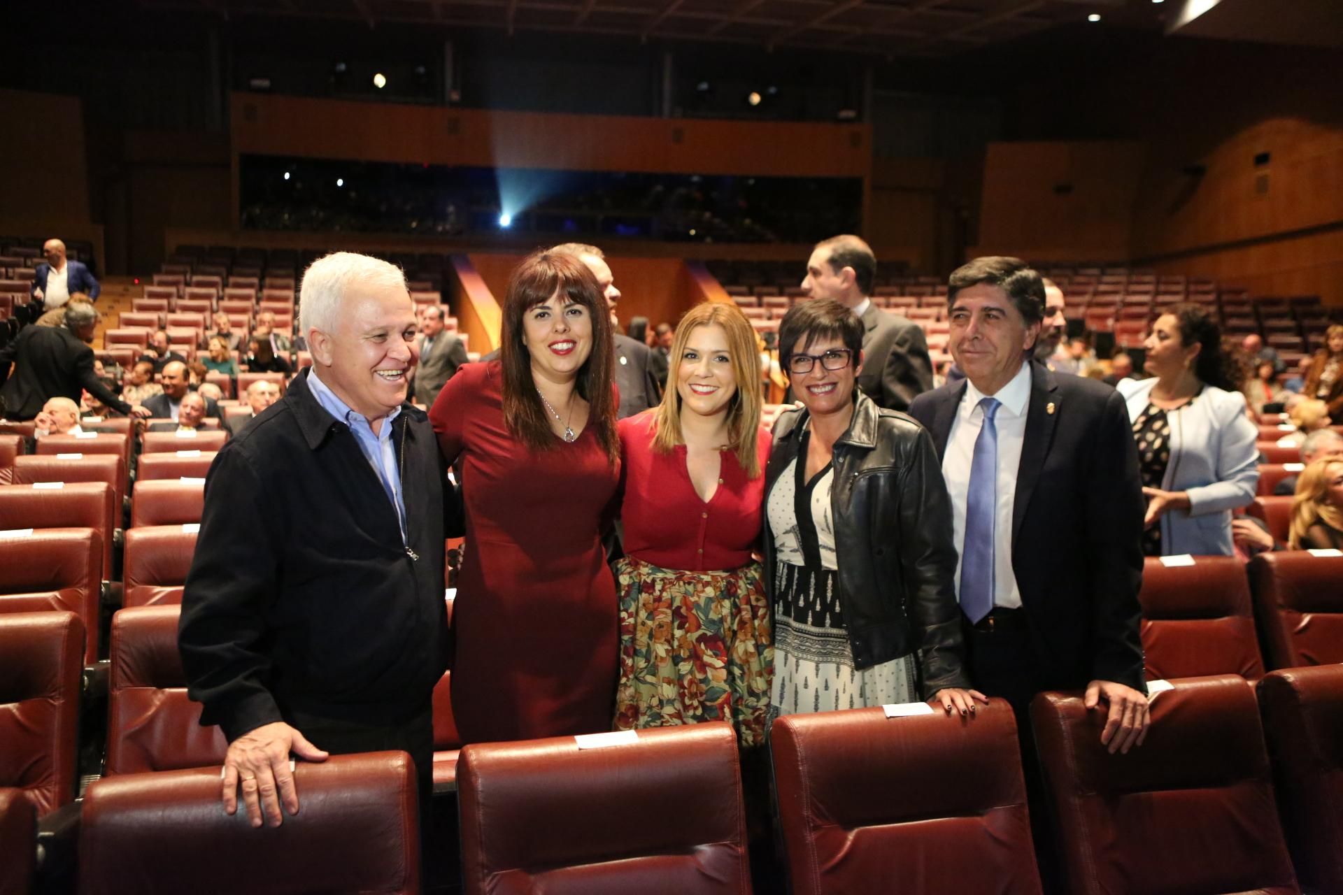 El consejero Carmelo Ramírez y las consejeras en el Cabildo de Gran Canaria, Minerva Alonso; Ylenia Pulido y Elena Máñez (Alejandro Ramos)