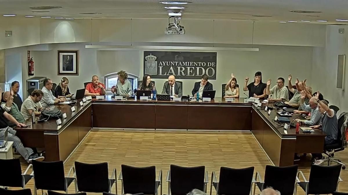 Pleno del Ayuntamiento de Laredo.