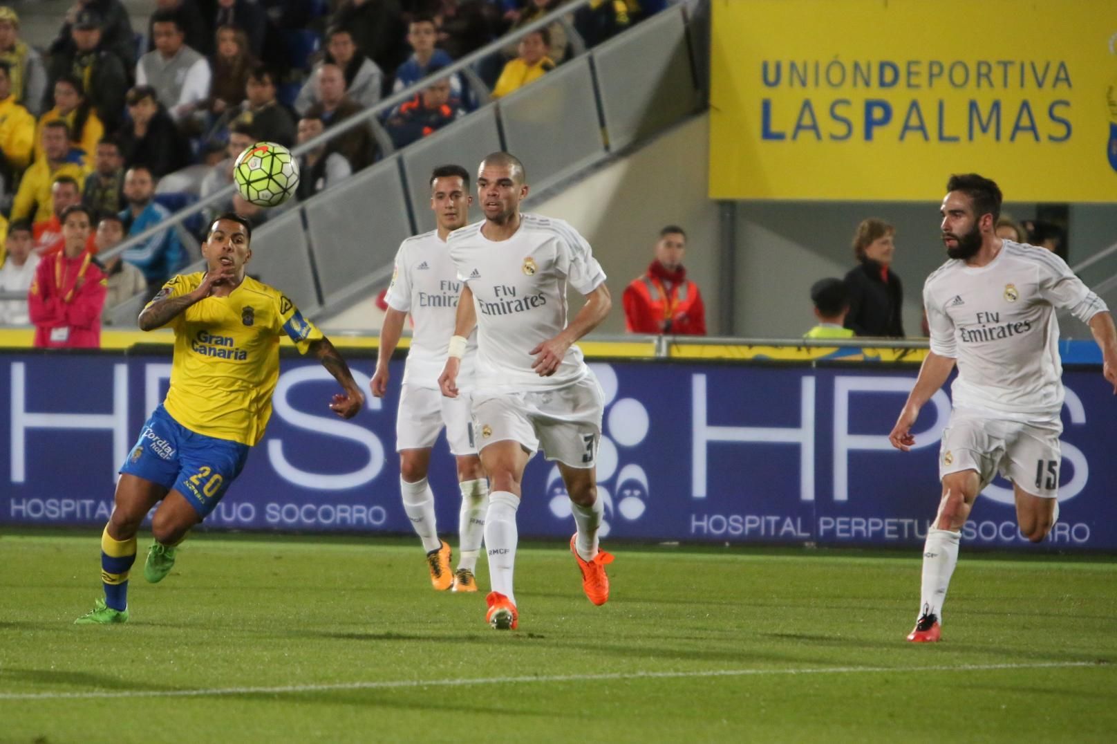 Imágenes del partido entre la UD Las Palmas y el Real Madrid en el Estadio de Gran Canaria. (Alejandro Ramos).